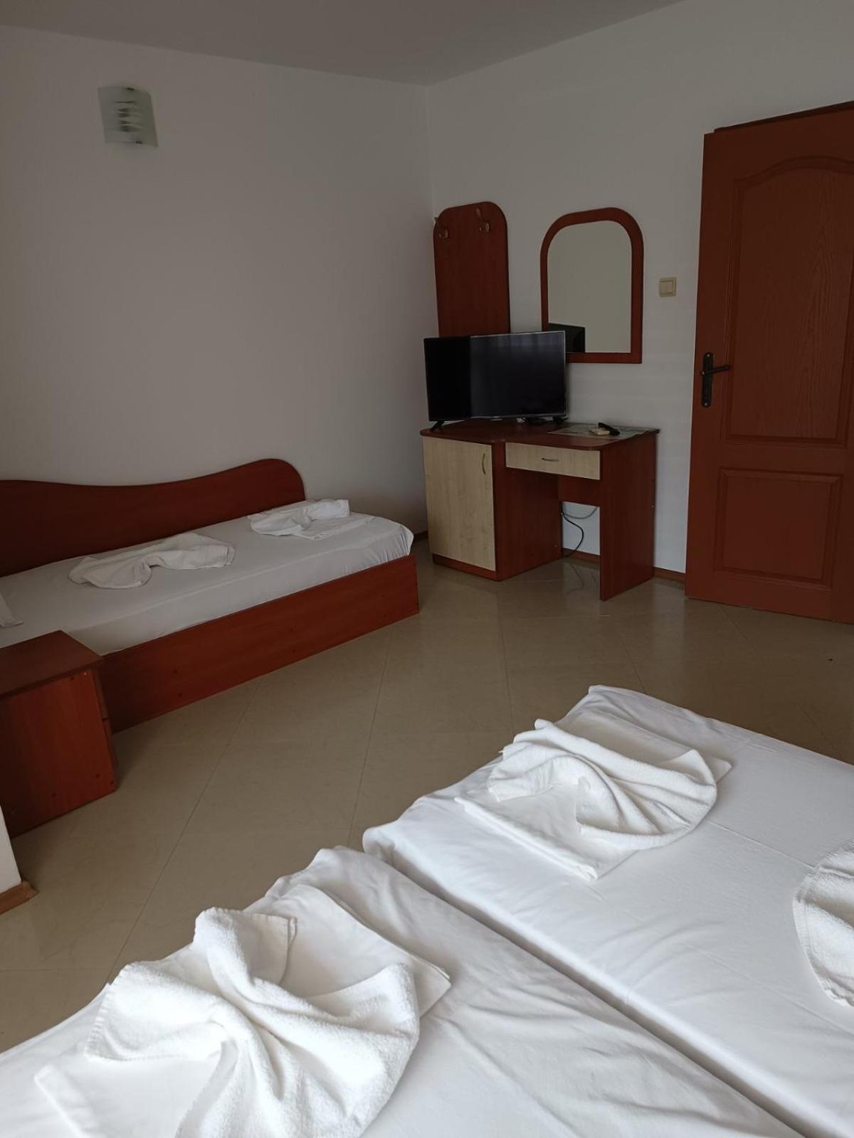 Guest House Ralitsa Pomorie Exterior photo
