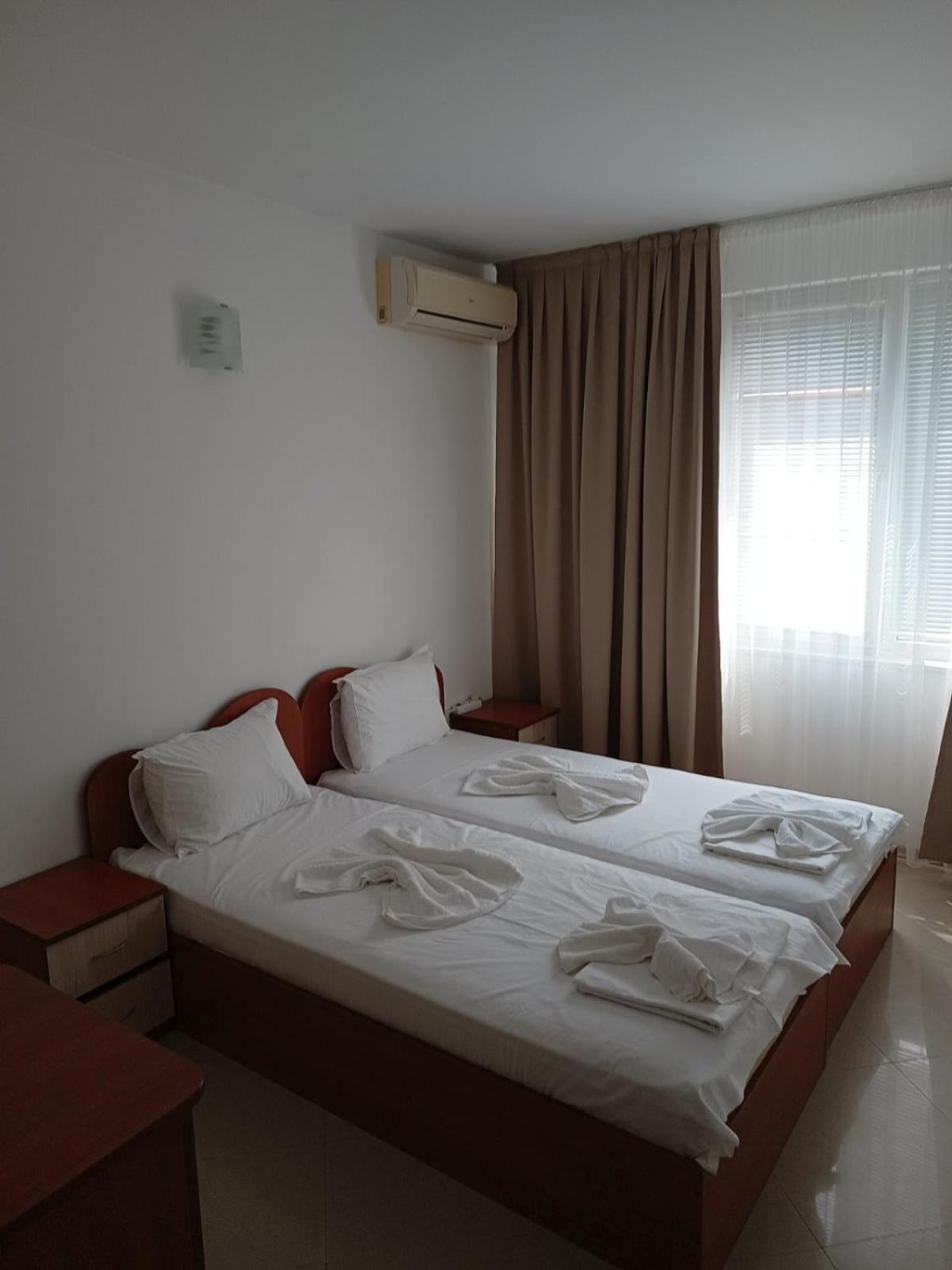 Guest House Ralitsa Pomorie Exterior photo